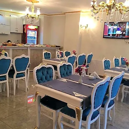 Hotel Nova Roma 3*